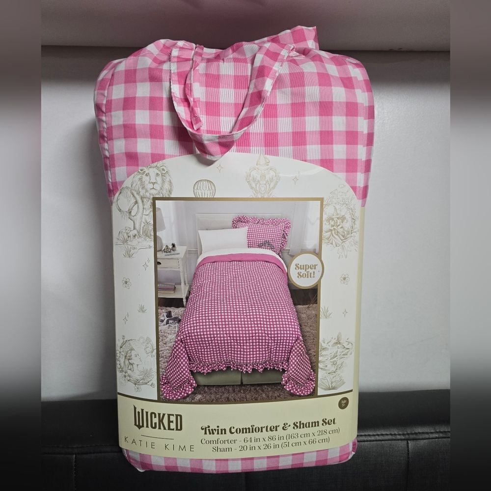 New Universal Wicked: For Good & Katie Kime Twin Comforter bedding set